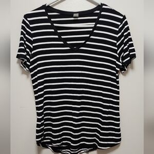 Black and White Striped V-Neck Top